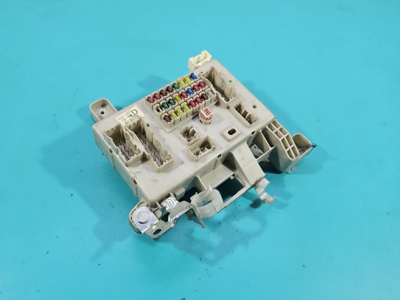 Skrzynka bezpieczników Toyota Land Cruiser 120 J120 05836D14D, 058379