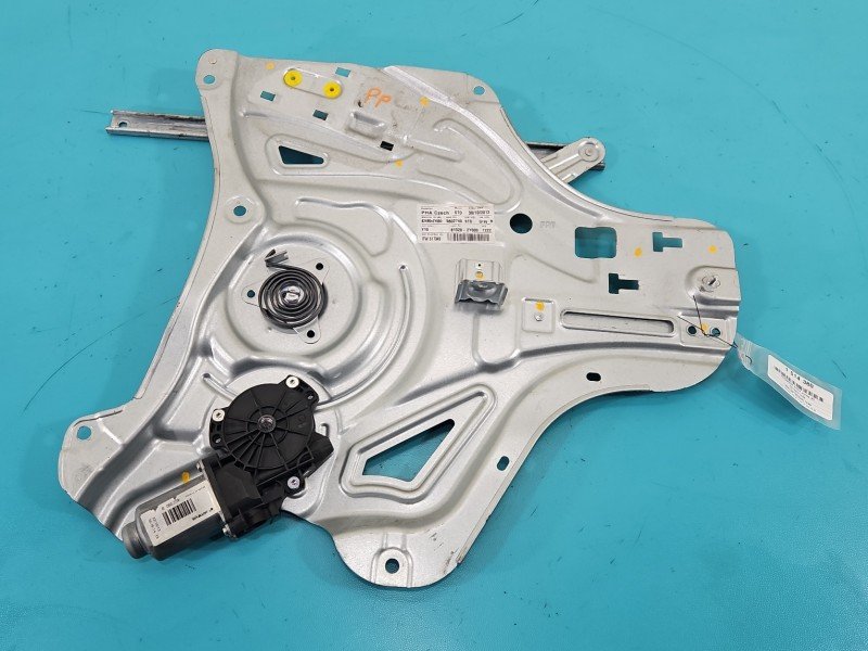 Podnośnik przód prawy Hyundai Ix35 09-13 Hyundai, 2 PIN 81320-2Y000 5d HB Podnośnik przód prawy Hyundai Ix35 09-13 Hyundai, 2 PIN 81320-2Y000 5d HB