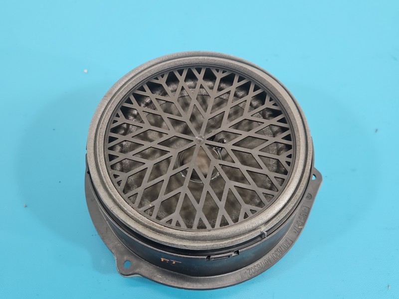 Głośnik AUDI A4 B8