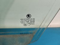 Szyba drzwi przód lewa KIEROWCY Skoda Octavia III HB 5D delikatne rysy HB