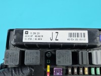 Skrzynka bezpieczników Opel Astra III H 5DK009464-20, 13250231