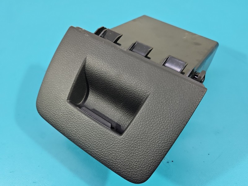 Schowek pasażera Bmw F32 F33 F36 EUROPA 9218529