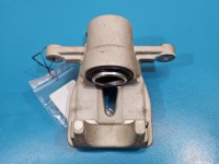 Zacisk tył prawy Toyota Avensis II T25 2.0 D4D kombi