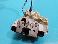 Zamek przód lewy P04589921AF Jeep Grand Cherokee IV WK2 EUROPA Producent części: JEEP, 4pin