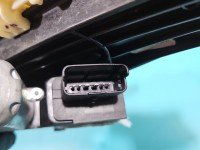 Podnośnik tył prawy Peugeot 3008 II 9810488480, 9811864480 HB