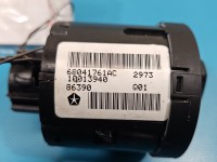 Przełącznik włącznik świateł Fiat Freemont 68041761AC