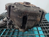 Zacisk przód prawy Audi A4 B7 1.8 T BFB