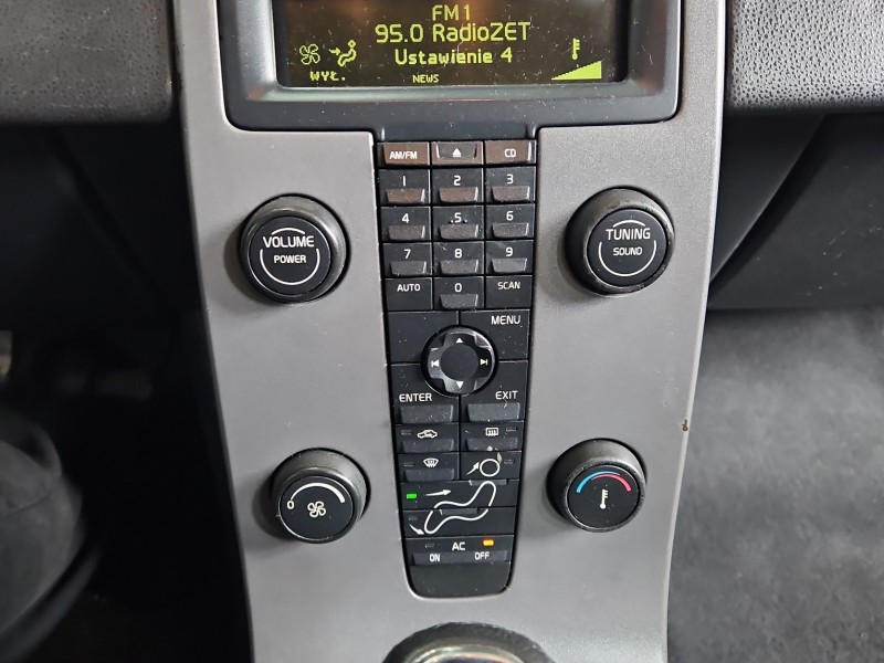 Konsola panel nawiewu Volvo V50 S40 II 30737667, 30775261, 8623064