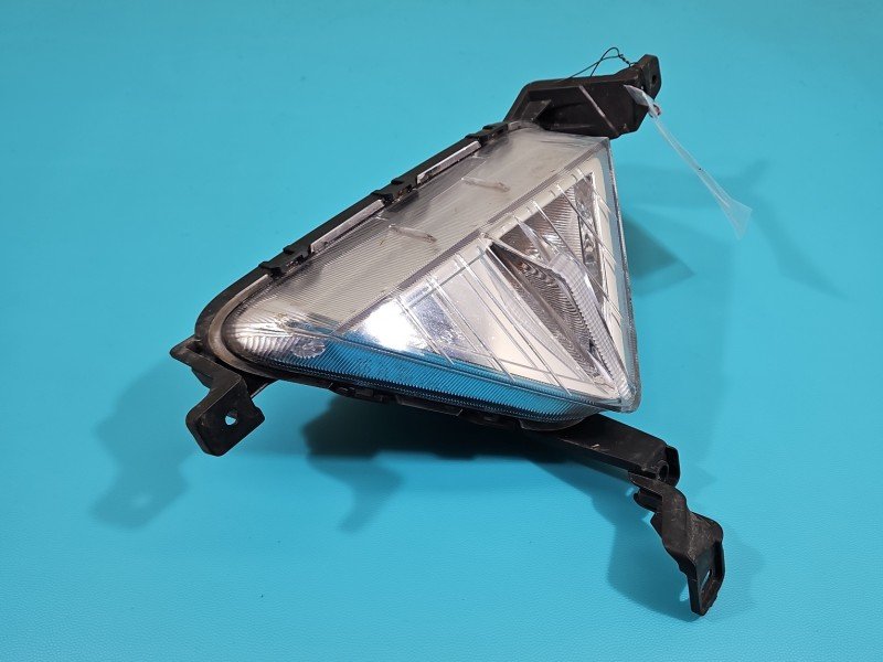 Kierunkowskaz przód prawy świateł Hyundai Elantra VI 15-20 92302-F2500