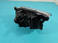 Reflektor prawy lampa przód Toyota Avensis II T25 EUROPA