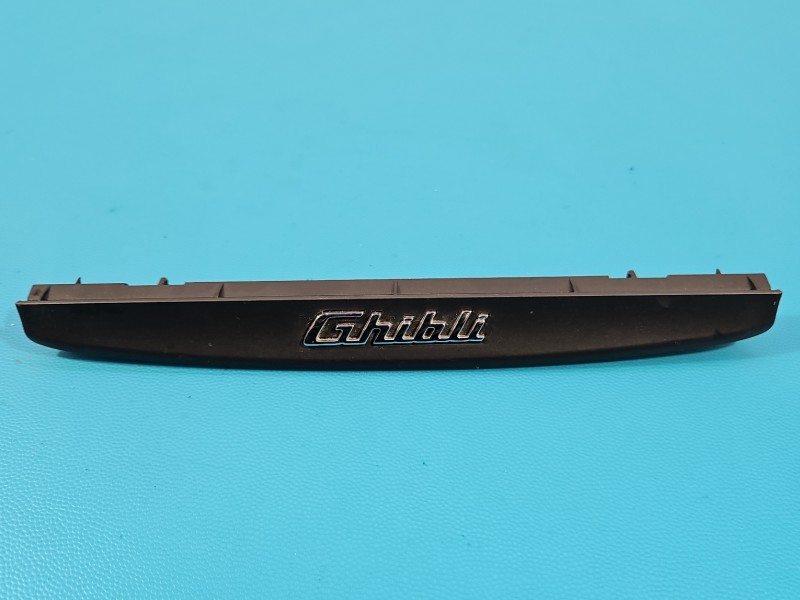 Osłona ZAŚLEPKA PLASTIK DEKOR KONSOLI Maserati Ghibli III 13- 670066603