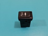 Gniazdo USB Toyota Auris II 86190-0D030