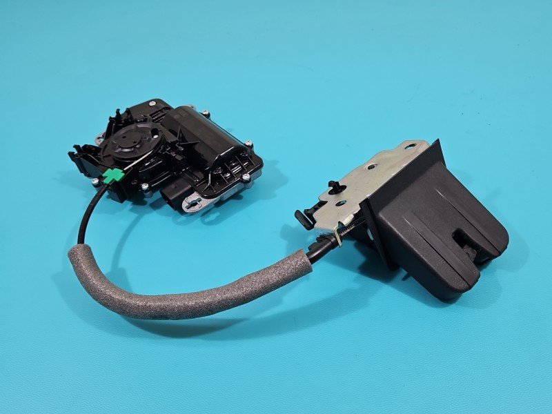 Zamek klapy tył 3G0827887C, 5NN827506A9B Vw Tiguan II 16- HB Zamek klapy tył 3G0827887C, 5NN827506A9B Vw Tiguan II 16- HB