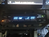 Konsola panel nawiewu Toyota Auris II 75H695