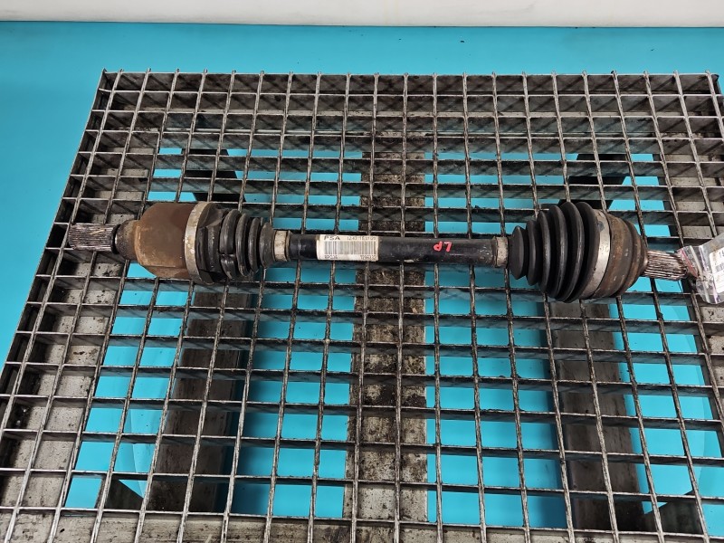 Półoś przód lewa Toyota Proace City 1.5 D4D automat