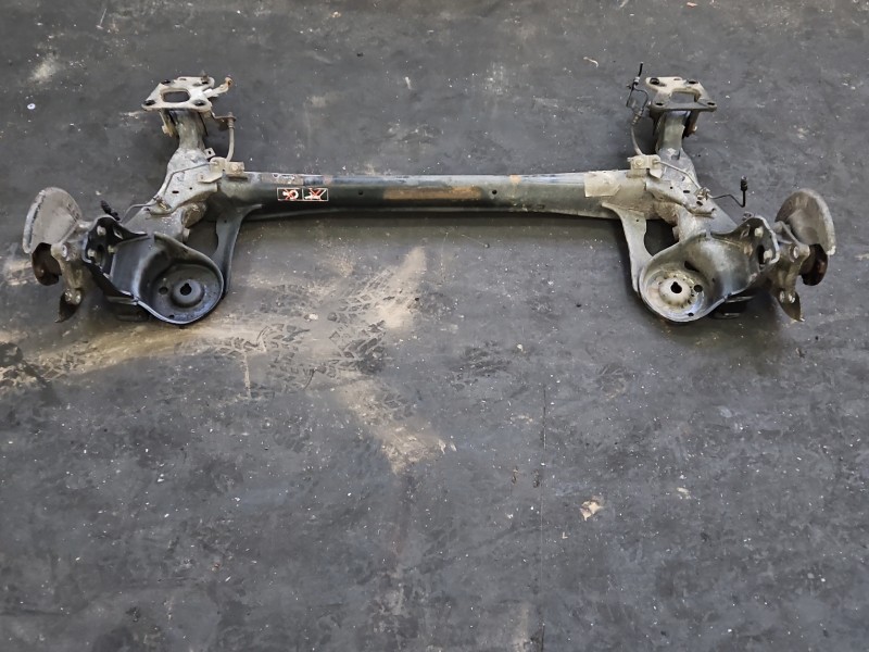 Tylna belka oś tył Toyota Proace City 1.5 D4D