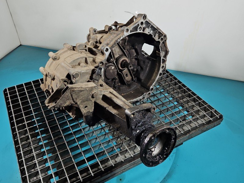 Skrzynia biegów Vw Transporter T4 2.4 d