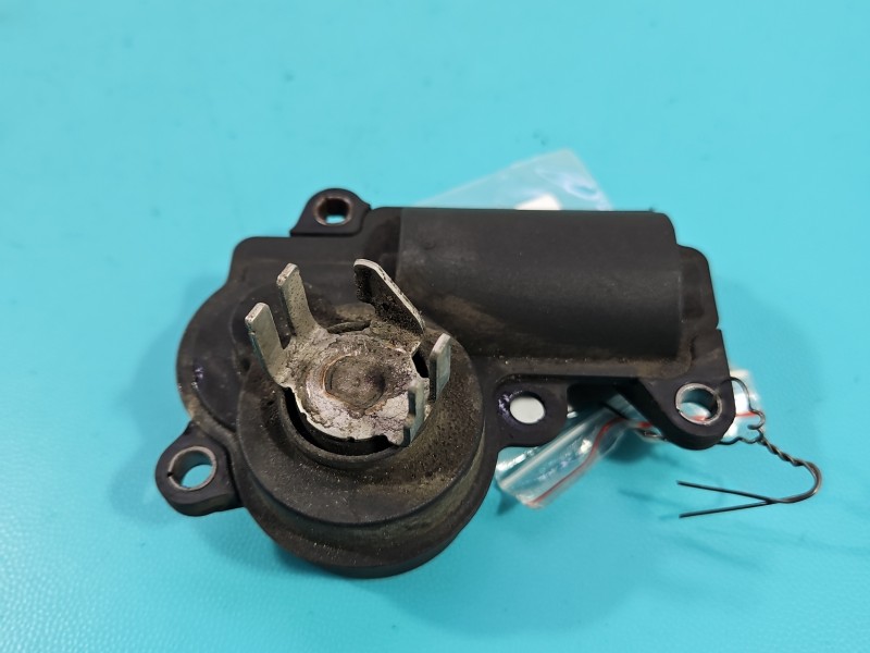 Silniczek Przepustnicy wydechu 5 PIN Mercedes W213