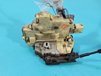 Zamek przód prawy 3C1837016A Vw Passat B6 EUROPA Uszkodzony pancerz linki 7PIN