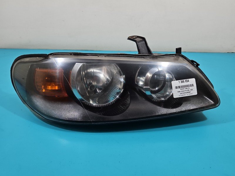 Reflektor prawy lampa przód Nissan Almera N16 EUROPA