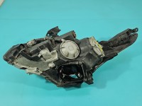 Reflektor prawy lampa przód Toyota Avensis III T27 EUROPA
