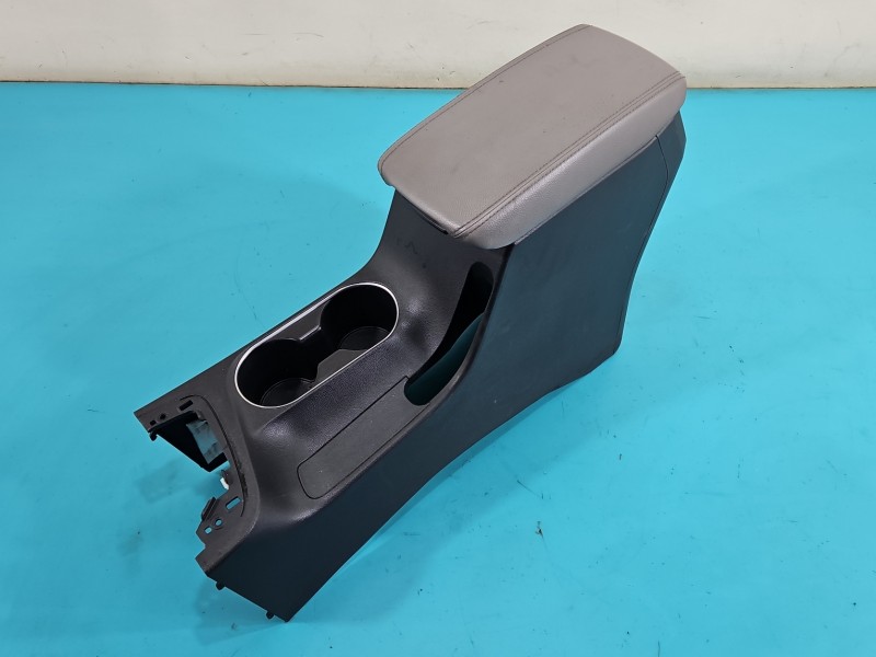 Podłokietnik TUNEL Hyundai Elantra VI 15-20 84610-F2100L EUROPA