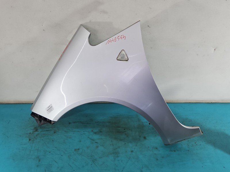 Błotnik przód lewy Mitsubishi Colt Z30 VI 04- srebrny 21H Błotnik przód lewy Mitsubishi Colt Z30 VI 04- srebrny 21H