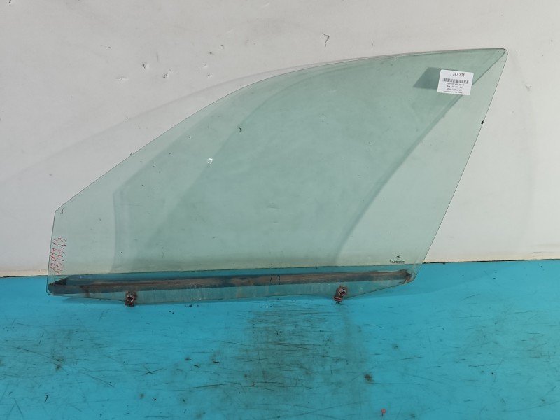 Szyba drzwi przód lewa Bmw e46 sedan