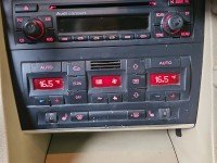 Konsola panel nawiewu Audi A4 B7 8E0820043AK