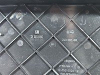 Skrzynka bezpieczników Opel Astra III H 13125865