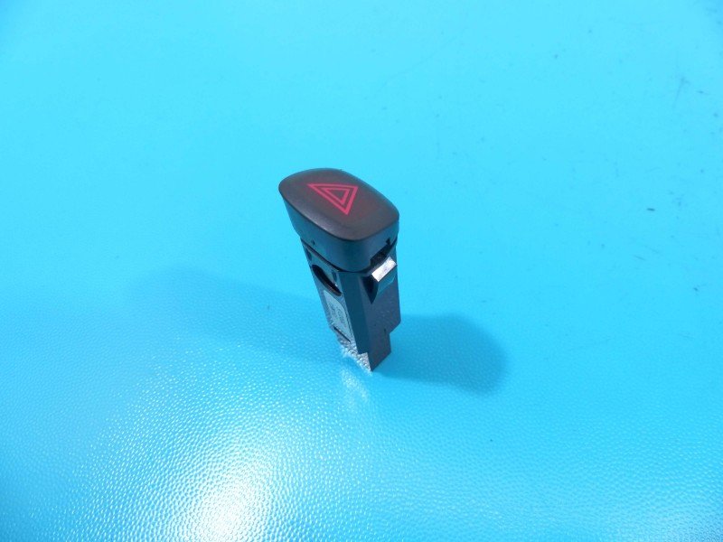 Przełącznik świateł awaryjnych Volvo V40 II 12- F01C250148