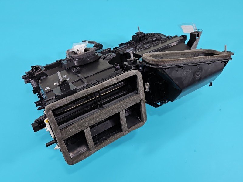 Nagrzewnica Suzuki Vitara II 2015- 74100-54PJ1 Nagrzewnica Suzuki Vitara II 2015- 74100-54PJ1