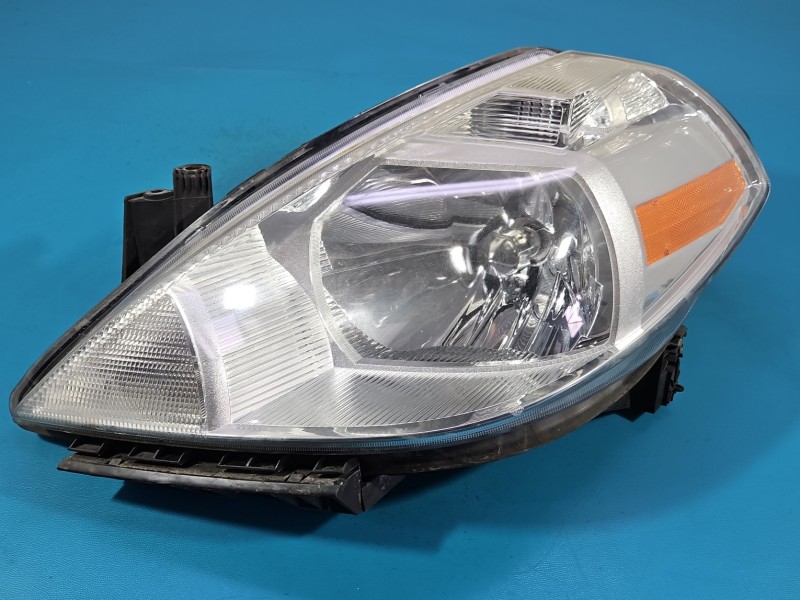 Reflektor lewy lampa przód Nissan Tiida EUROPA