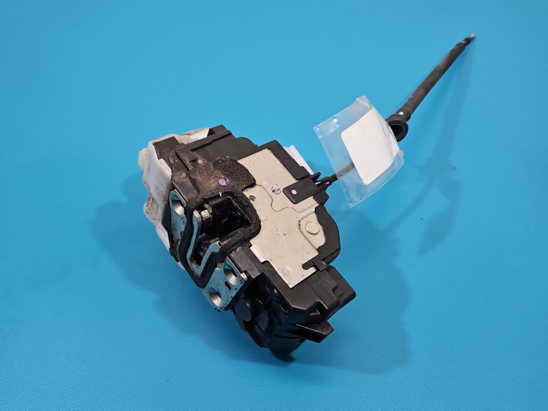 Zamek przód lewy Kia Ceed I 06- EUROPA Producent części: KIA, 7 PIN