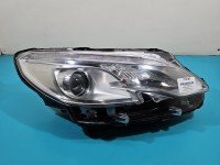 Reflektor prawy lampa przód Peugeot 2008 I 13-19 EUROPA