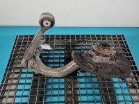 Zwrotnica lewa piasta przód 1.9 tdi Audi A4 B7