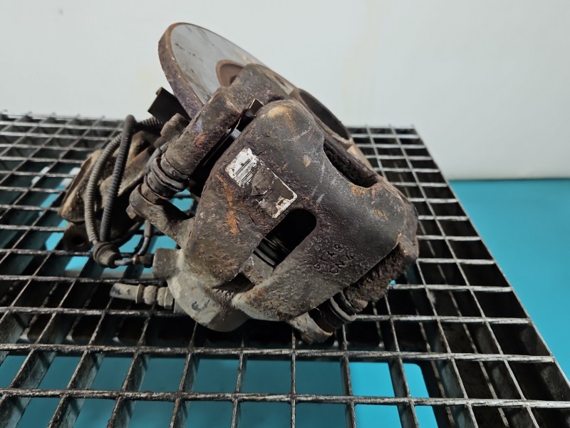 Zacisk przód lewy Citroen C3 I 1.4 8v wiel