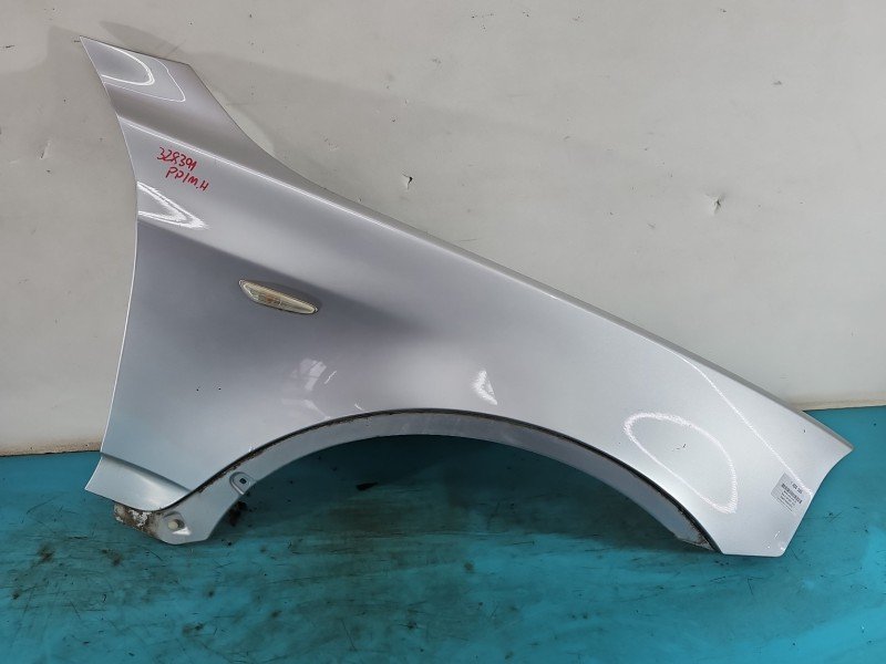 Błotnik przód prawy Bmw X3 e83 srebrny TITANSILBER METALLIC 354/7