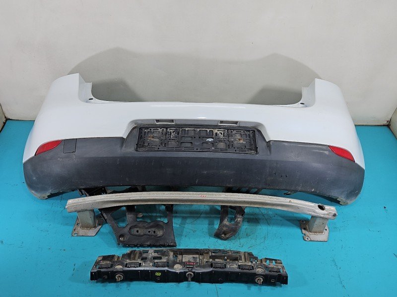 Zderzak tył Renault Megane III biały DV369 HB