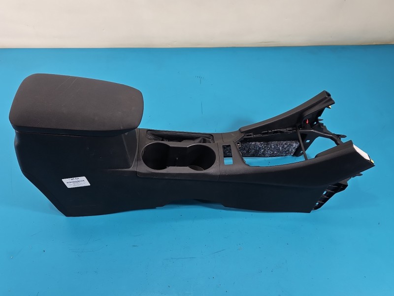 Podłokietnik TUNEL Toyota Corolla E16 E18 13- 58910-02350 EUROPA