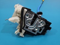 Zamek przód lewy 81310-AA000 Hyundai Elantra VII 20- EUROPA 5pin