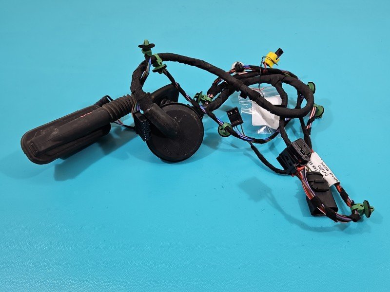 Instalacja Wiązka drzwi przód prawych Seat Ibiza V KJ 6F 6F1971121B Instalacja Wiązka drzwi przód prawych Seat Ibiza V KJ 6F 6F1971121B
