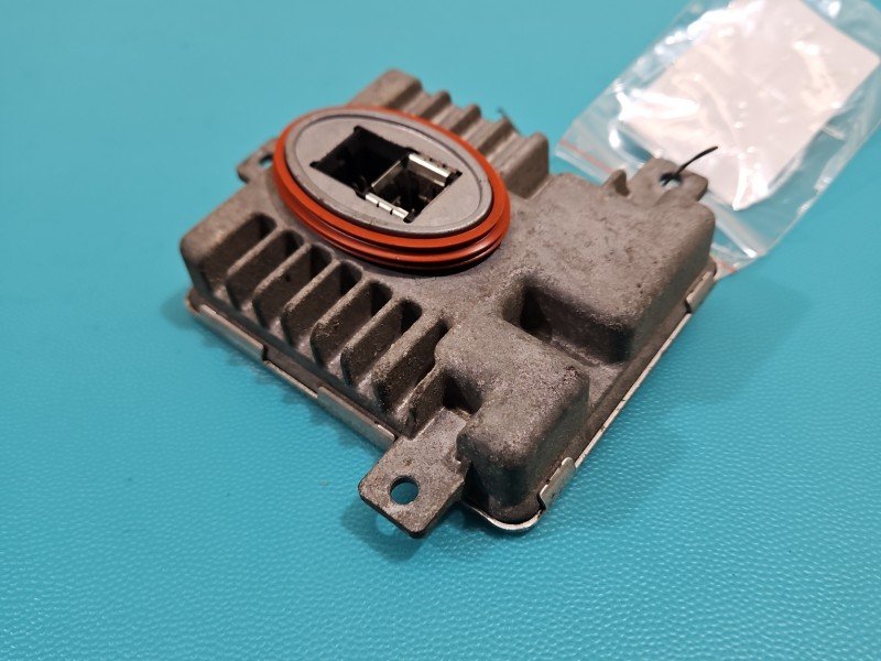 Przetwornica xenon Bmw e90 7237647 Przetwornica xenon Bmw e90 7237647