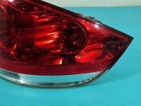 Lampa tył prawa Producent części: FIAT, MAKO Z LISTWĄ ŻARÓWKOWĄ Fiat Linea sedan