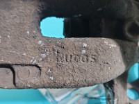 Zacisk tył lewy Citroen C3 Picasso 08-17 1.6 16v HB