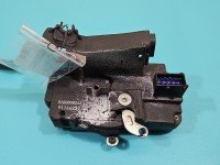 Zamek przód lewy 8200008246 Renault Trafic II EUROPA 8 pin