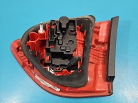 Lampa tył lewa Seat Exeo kombi Producent części: Seat, uszkodzone mocowanie od listwy żarówkowej Z KLAPY 08-11 EUROPA