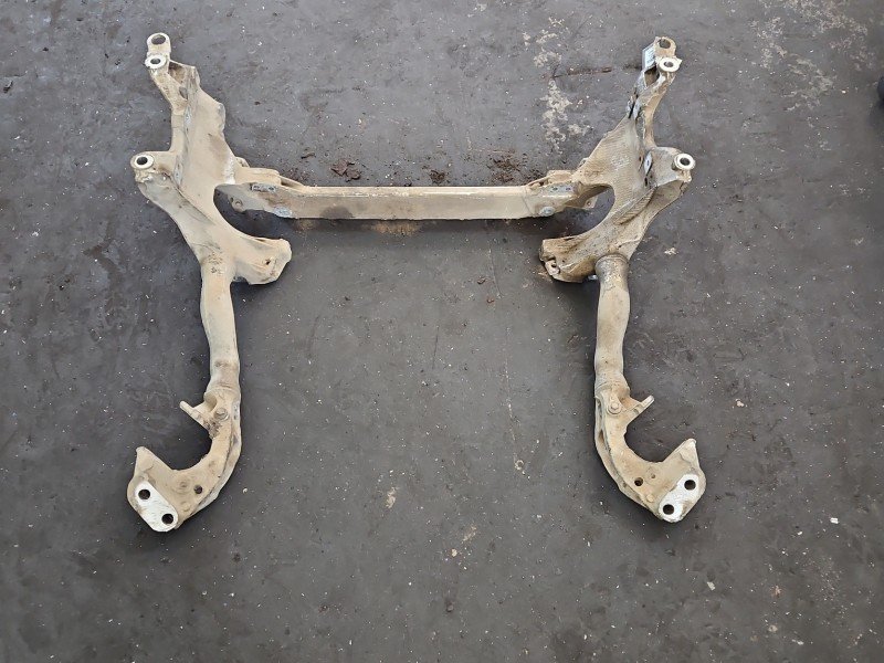 WÓZEK KOŁYSKA TRAWERS Sanki Belka silnika AUDI A4 B8 2.7 tdi (CAMA)