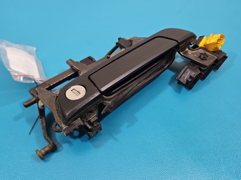 Klamka przód prawa zewnętrzna Bmw e36 1977669