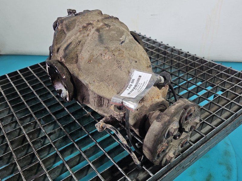 Most tylny DYFER tył Mercedes 124 0708502 2.3 wiel